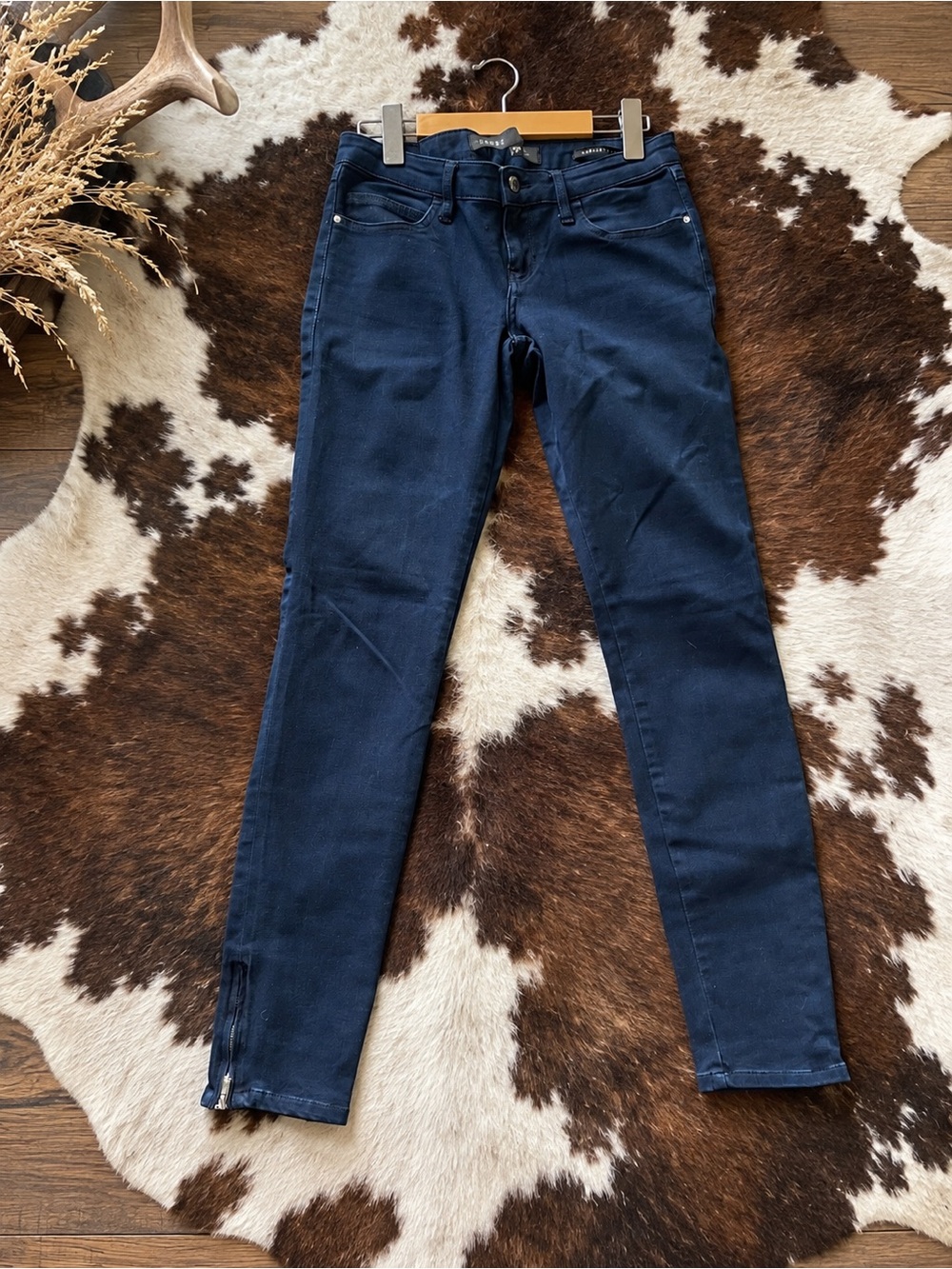 🌑Guess Jeans - Slim Fit Women's Jeans in Navy Blue
